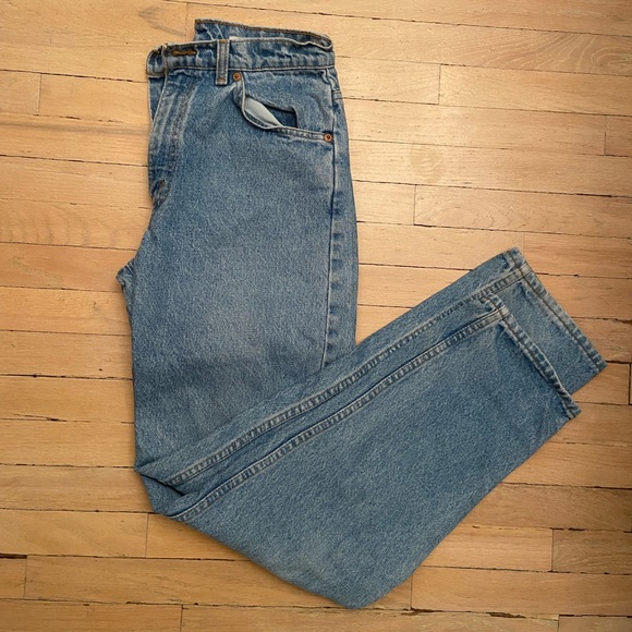 Levi’s Vintage 634 Medium Wash Jeans - Picture 2 of 4